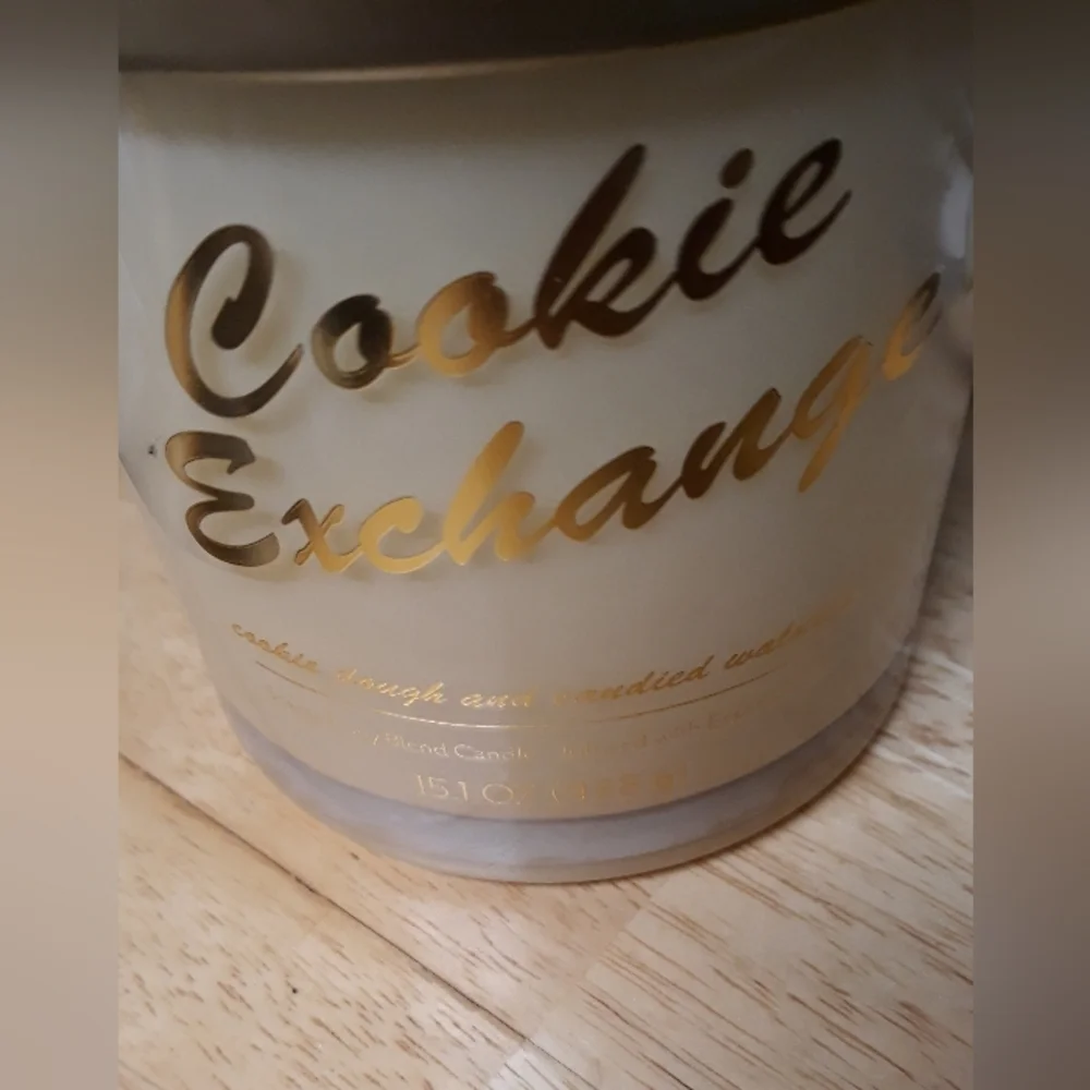 Candle 2 Wick Cookie Dough and Candied Walnuts Soy Natural Home Goods